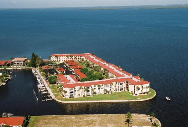 Colony Point Condo